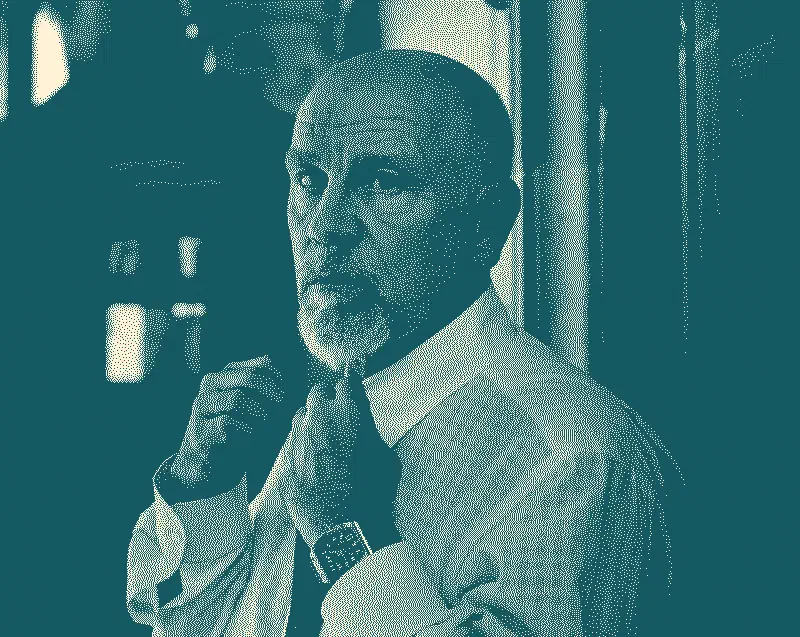 À ce stade de la lecture, il est préférable de prendre une pause avec John Malkovich dont la ressemblance avec l'auteur est indéniable.