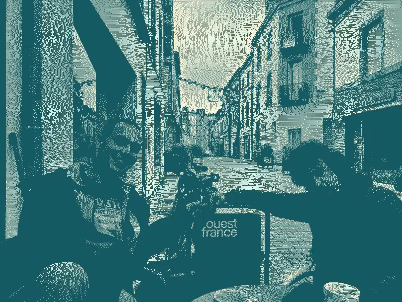 Premier café situé
